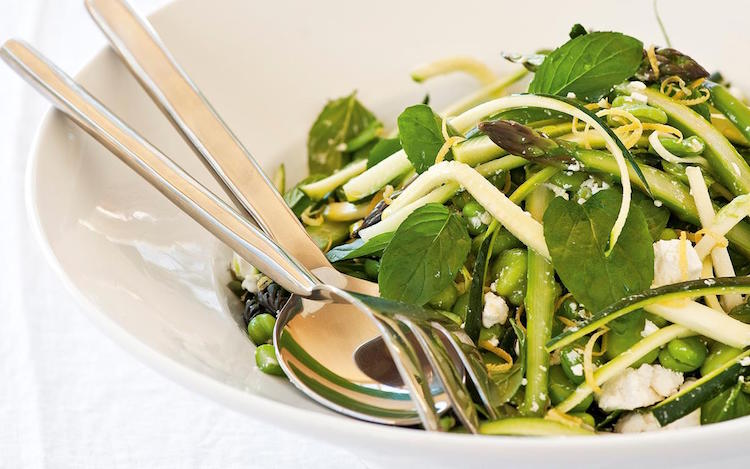 recettes Jamie Oliver saines salade asperges courgettes fèves