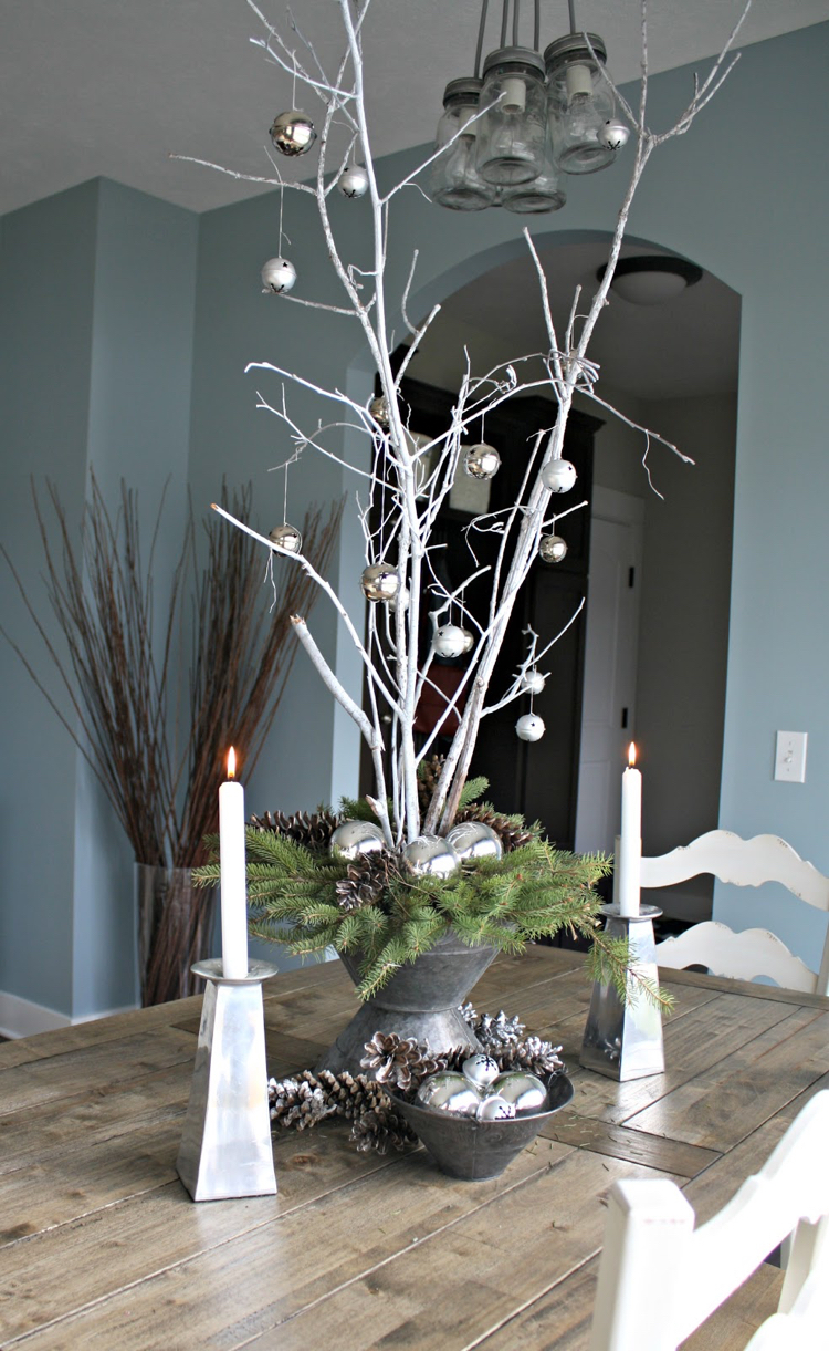 Décoration de Noël avec des branches - découvrez 17 idées eco-friendly