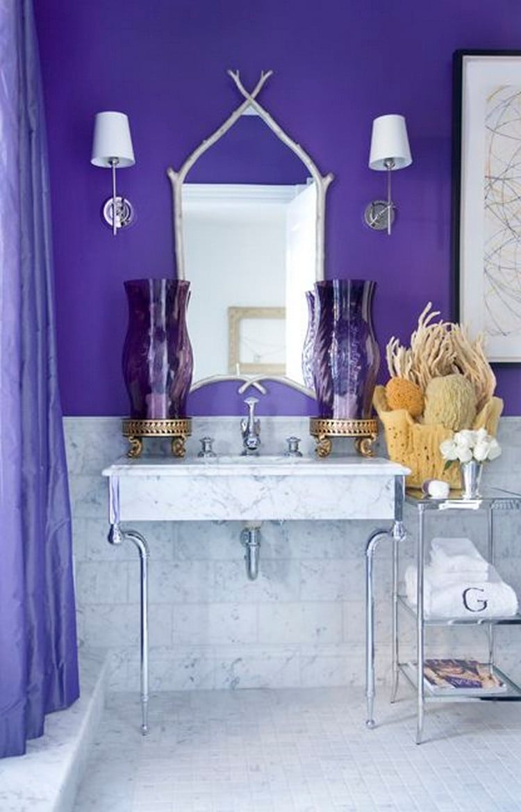 design intérieur salle bains ultra-violet couleur de l'annee Pantone 2018