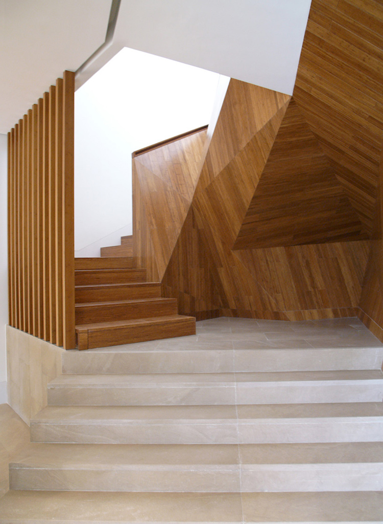 escalier intérieur design géométrique architecture origami