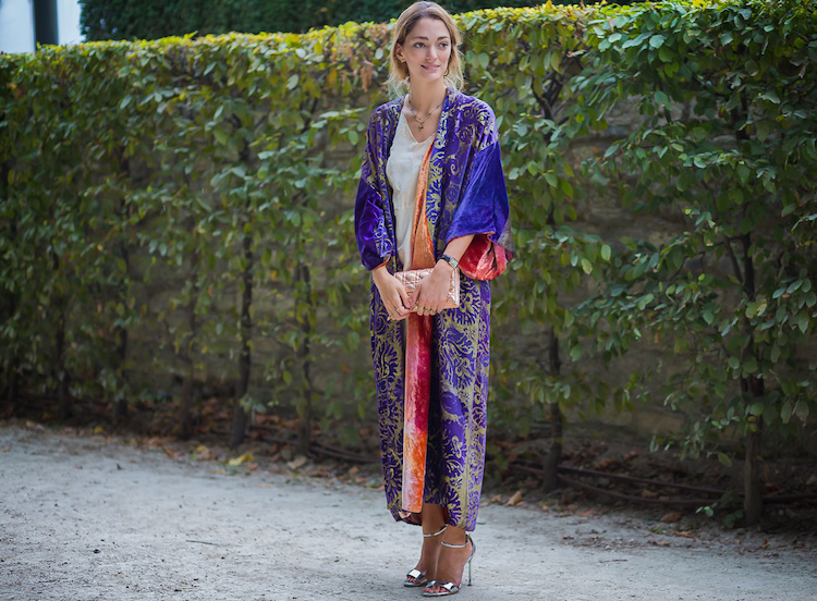 kimono femme long ultra violet motif abstrait