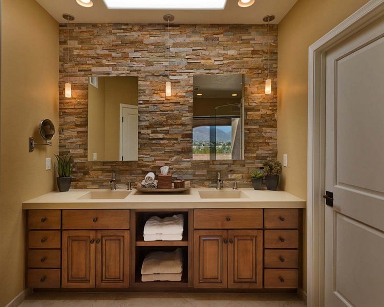 salle de bain en pierre naturelle et bois deux miroirs