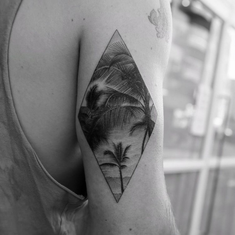 tatouage géométrique palmiers homme
