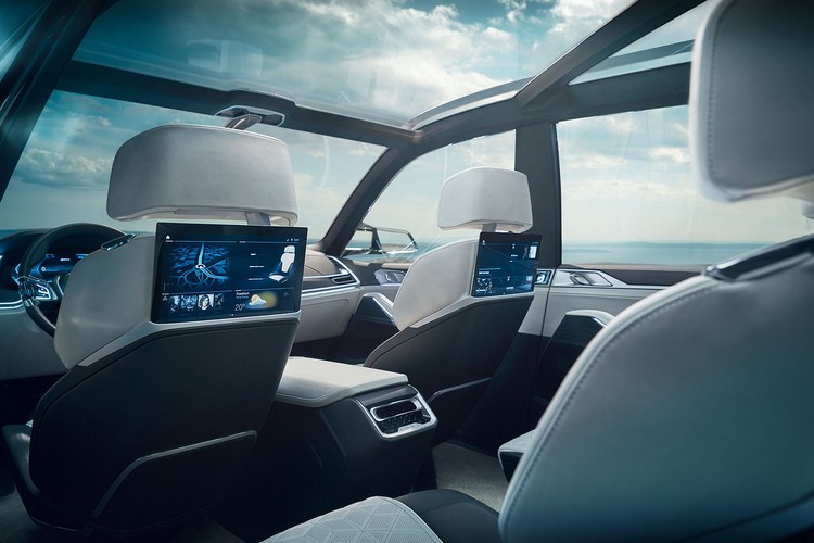 BMW X7 concept iperformance 2018 design intérieur avantages modèle luxueux spacieux hybride rechargeable