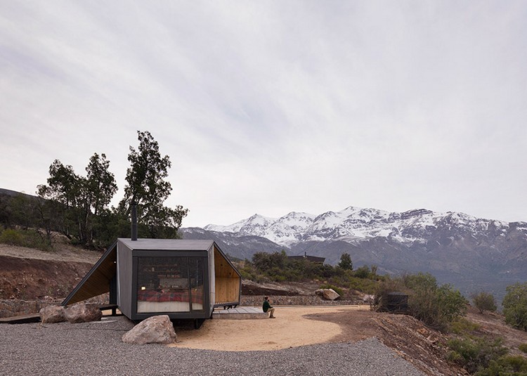 Baie vitrée sur mesure design bois pin cabane alpiniste Chili