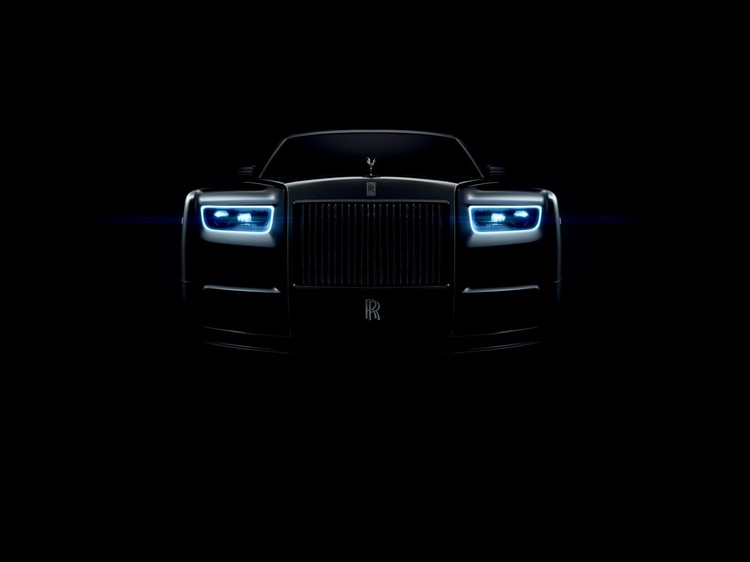 Rolls Royce Phantom 2018 huitième génération voiture design épuré limousine luxueuse silencieuse