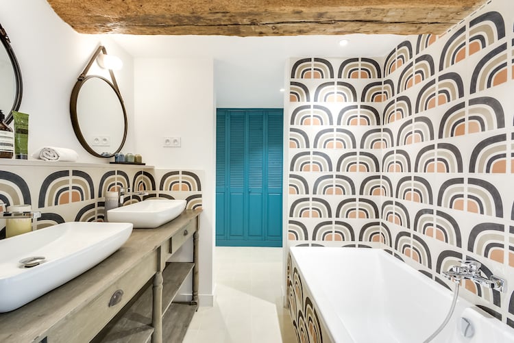 architecte d'intérieur Arnaud Lenoir-agence BlackStones- Longère Cornant salles de bains