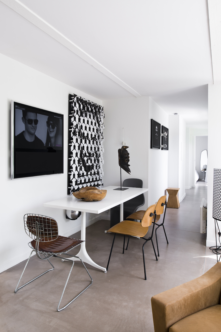 architecte intérieur Laurent Olivier Gros- LOG coin repas noir blanc et bois chaud