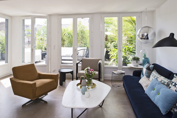 architecte intérieur Laurent Olivier Gros- Log Architecture- salon blanc et bleu