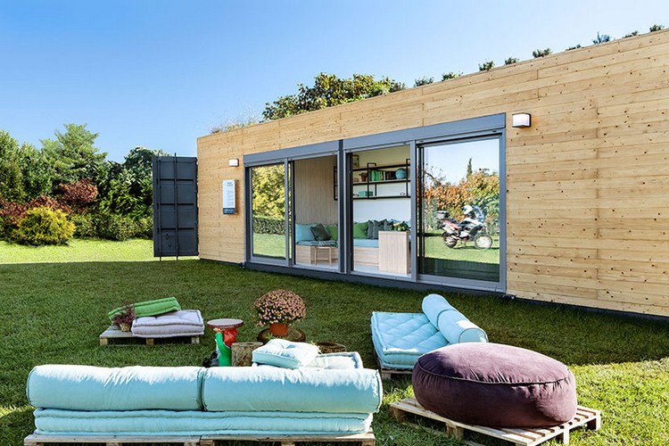 baies vitrées coulissantes maison conteneur design coco-mat architecture moderne
