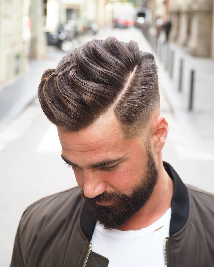 coiffure homme 2018 comb over avec degrade progressif raie rasee