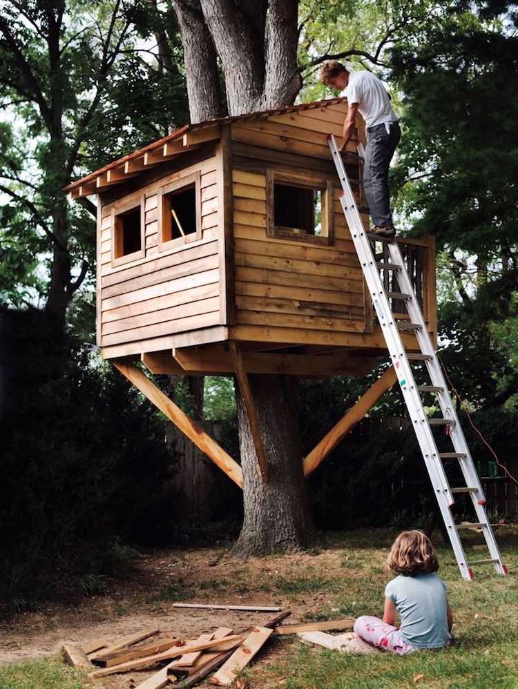 construire une cabane dans les arbres planches bois