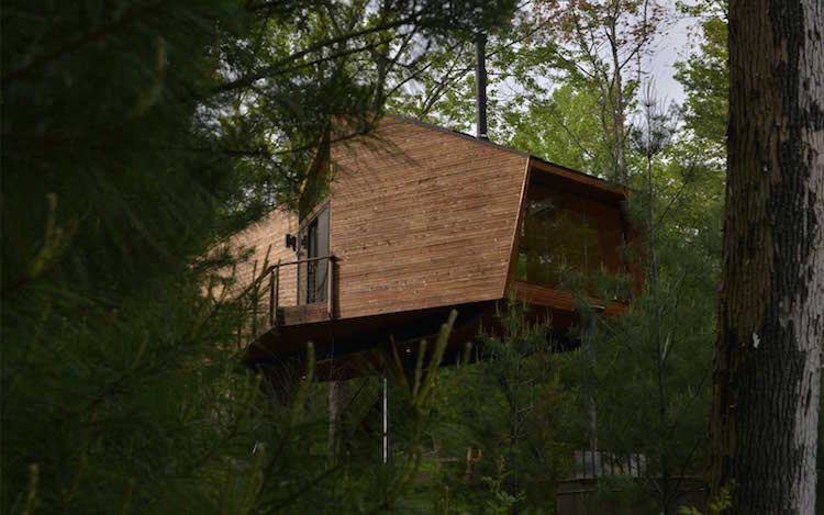 dormir dans les arbres cabane en bois de design exclusif