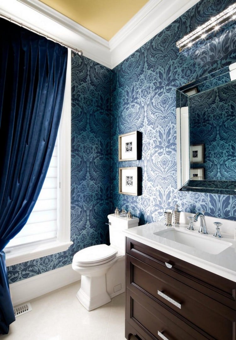 déco salle de bain bleu bois papier peint