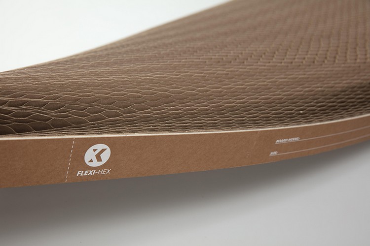 emballage recyclable en carton pour protéger votre planche surf manière durable écologique