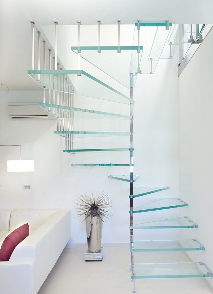 escaliers intérieurs verre colimaçon minimaliste