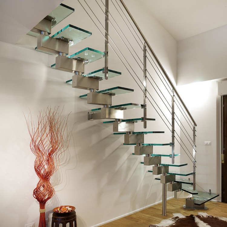 escaliers intérieurs verre déco moderne