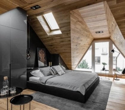 lambris plafond bois chambre sous combles luminaires modernes