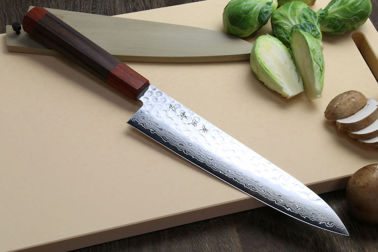 les différents couteaux japonais servent à des fins variés