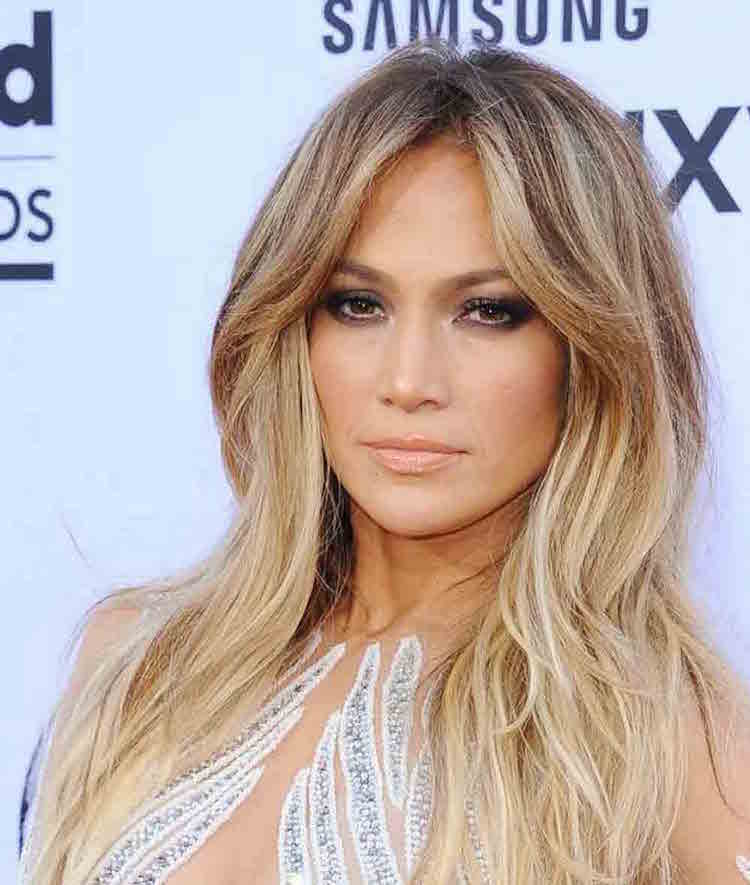 meches blondes cheveux eclaircis Jennifer Lopez