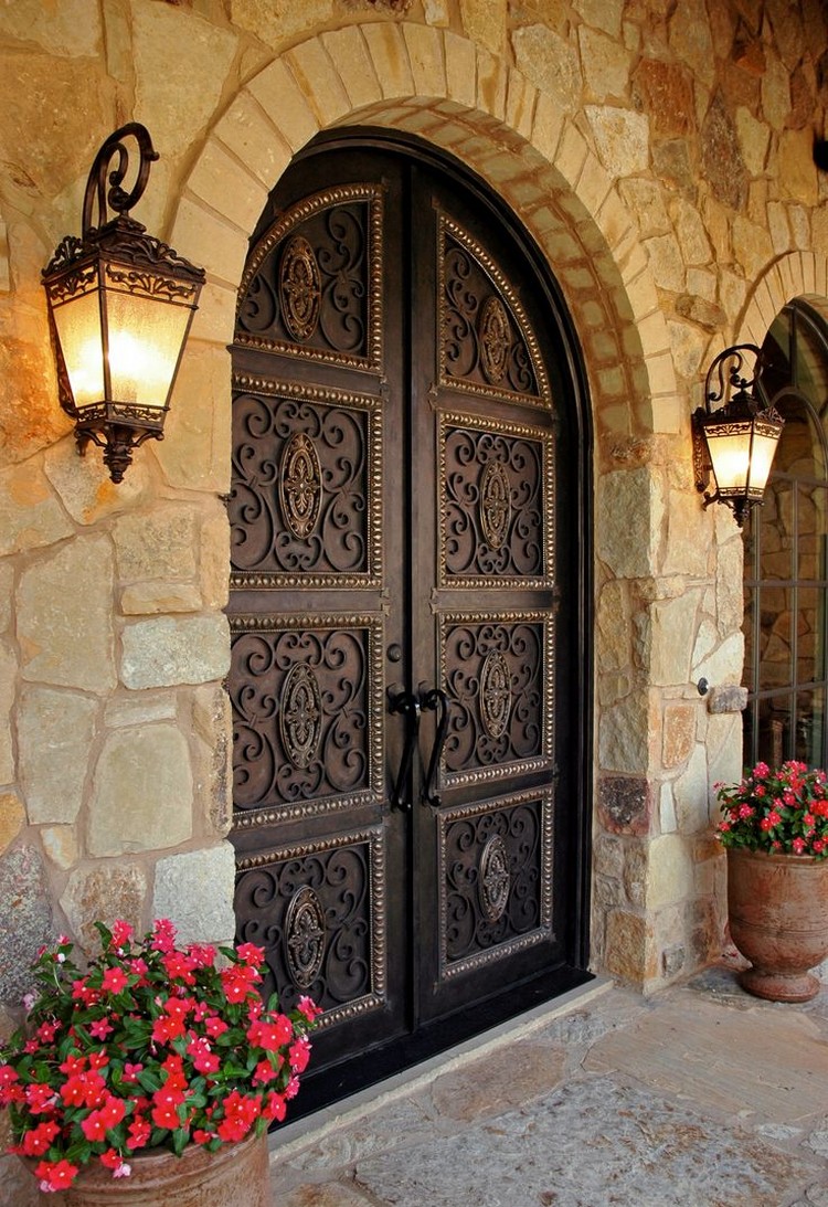 porte d'entrée sur mesure en bois métal design robuste original style champêtre chic