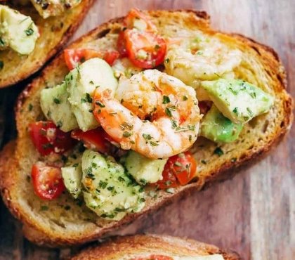 recette bruschetta facile formule futée crevettes avocat tomates ail sur tartine gourmande