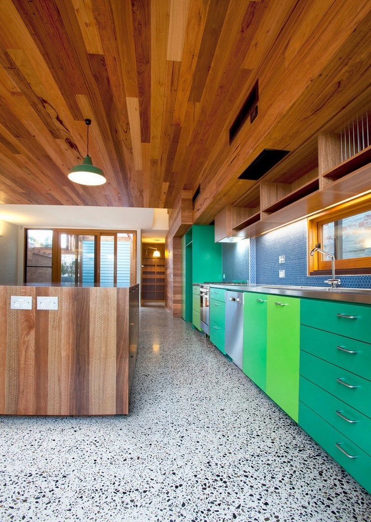 revêtement de sol intérieur cuisine en terrazzo carrelage marbre pierres naturelles colorées
