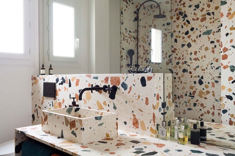 revêtement de sol intérieur salle bains design moderne revêtement mural marbre pierre naturelles