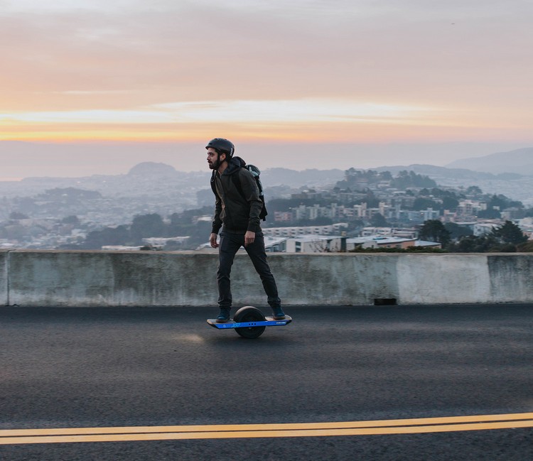 OneWheel le premier Skateboard électrique et tout terrain