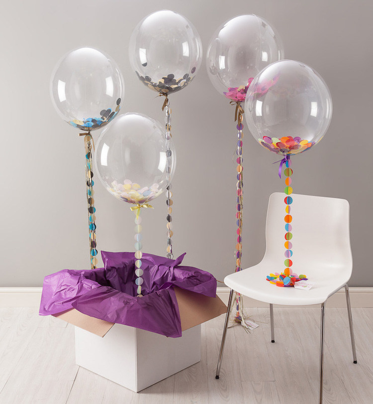 Les ballons transparents remplis de confettis font sensation en décoration !