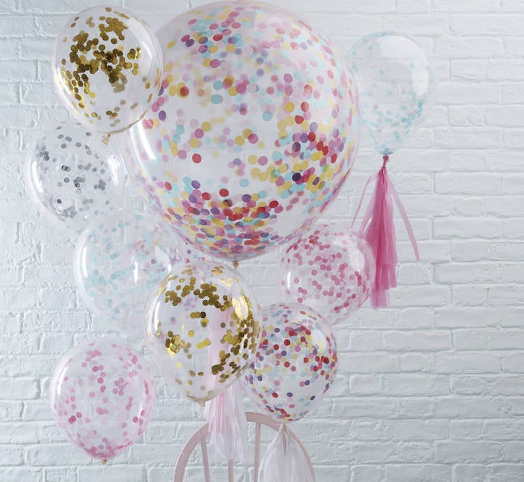 ballons transparents remplis de confettis
