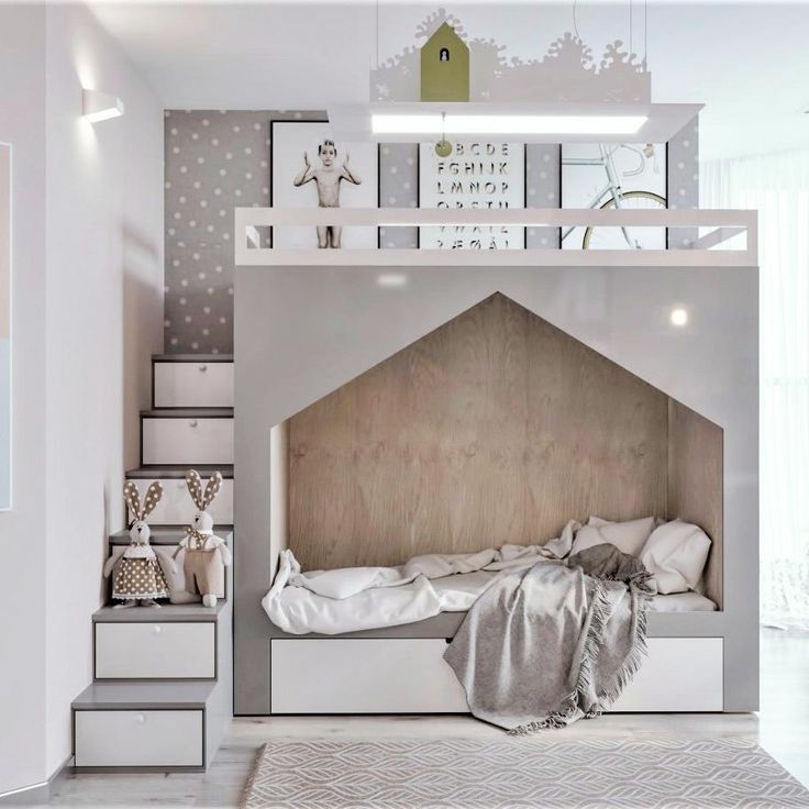 chambre enfant moderne gris blanc lit cabane moderne escalier avec rangement