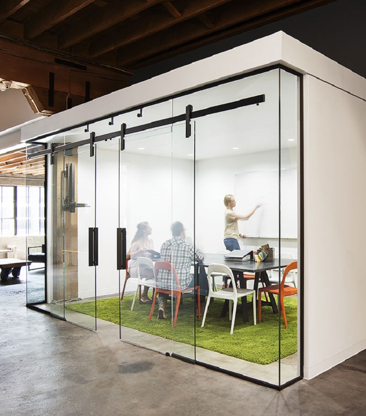 cloison en verre moderne pour salle réunion aménagement bureau