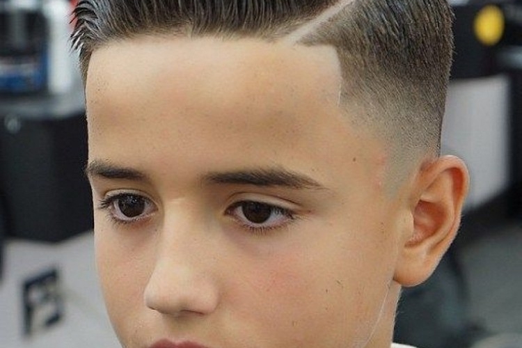 Coupe petit garçon : les tendances de la coupe garçon sont au court