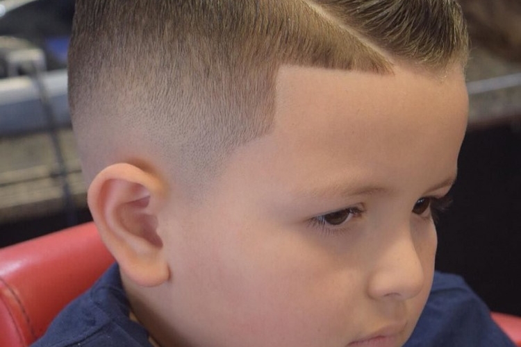 Coupe petit garçon : les tendances de la coupe garçon sont au court