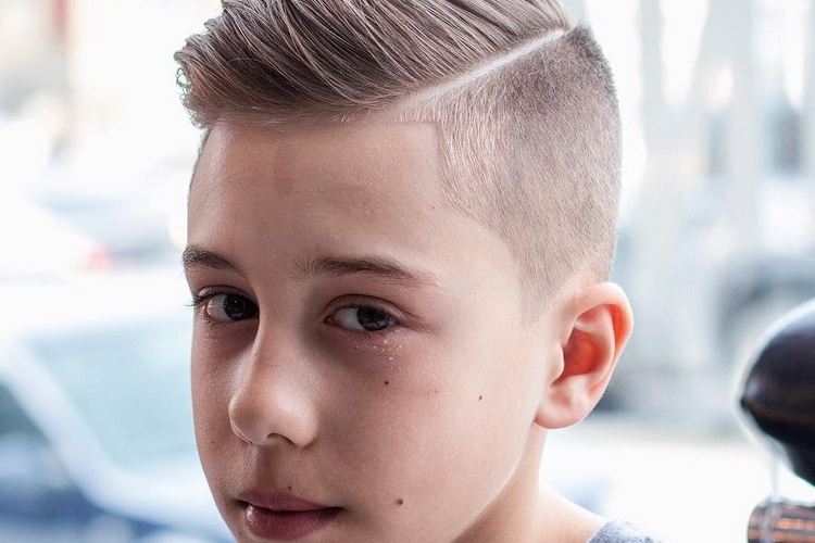 Coupe petit garçon : les tendances de la coupe garçon sont au court