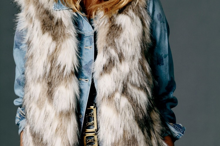 Gilet fausse fourrure - conseils et astuces pour le porter avec style