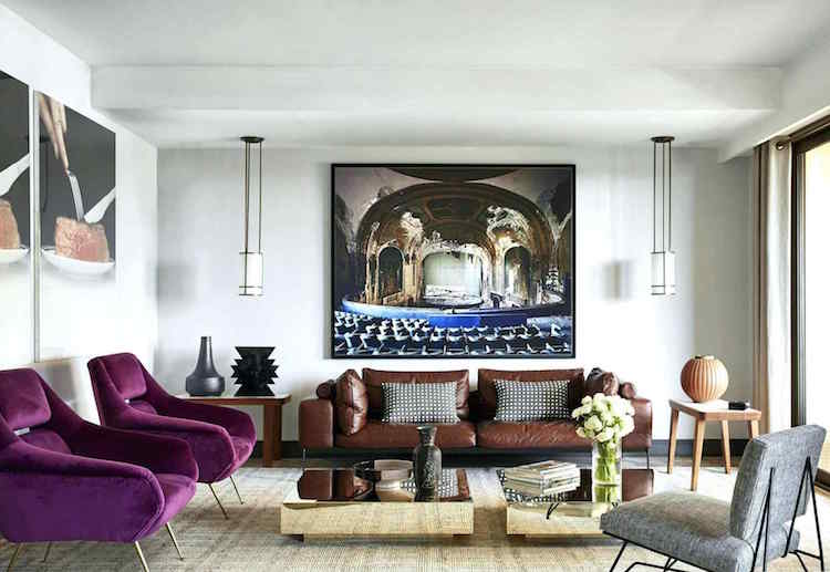 grand-tableau-élégant-dans-le-salon-meubles-tapissés-de-velours-et-cuir