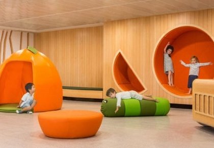 mobilier sur mesure original sécurisé esthétique confortable design moderne école maternelle