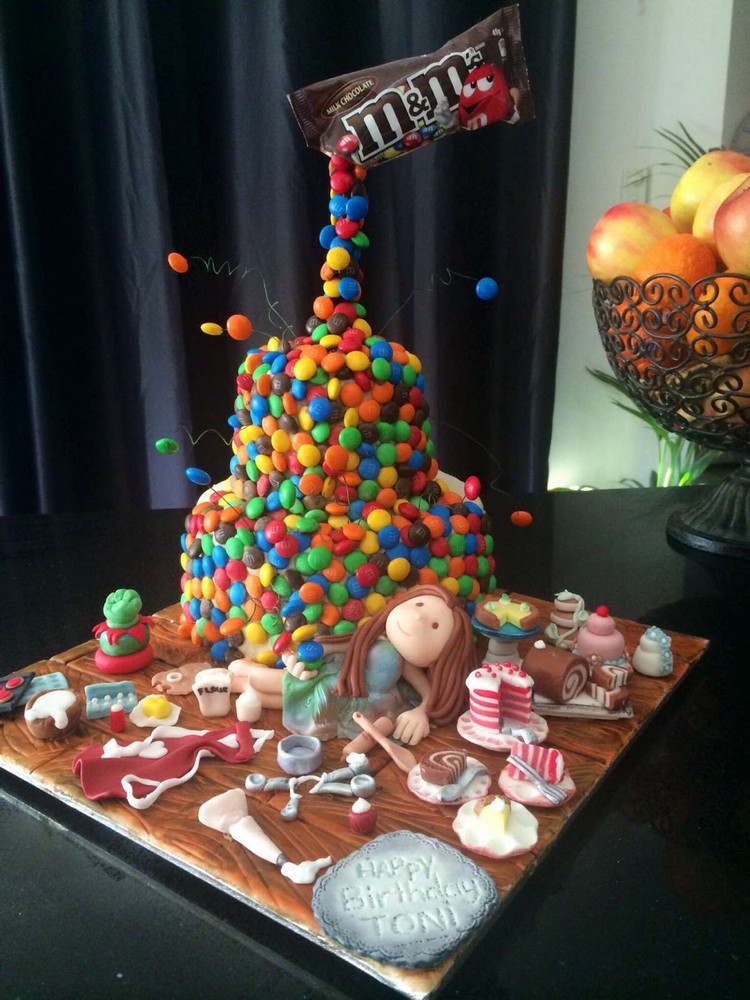 recette gravity cake idée déco gâteau suspendu fait maison anniversaire petite fille