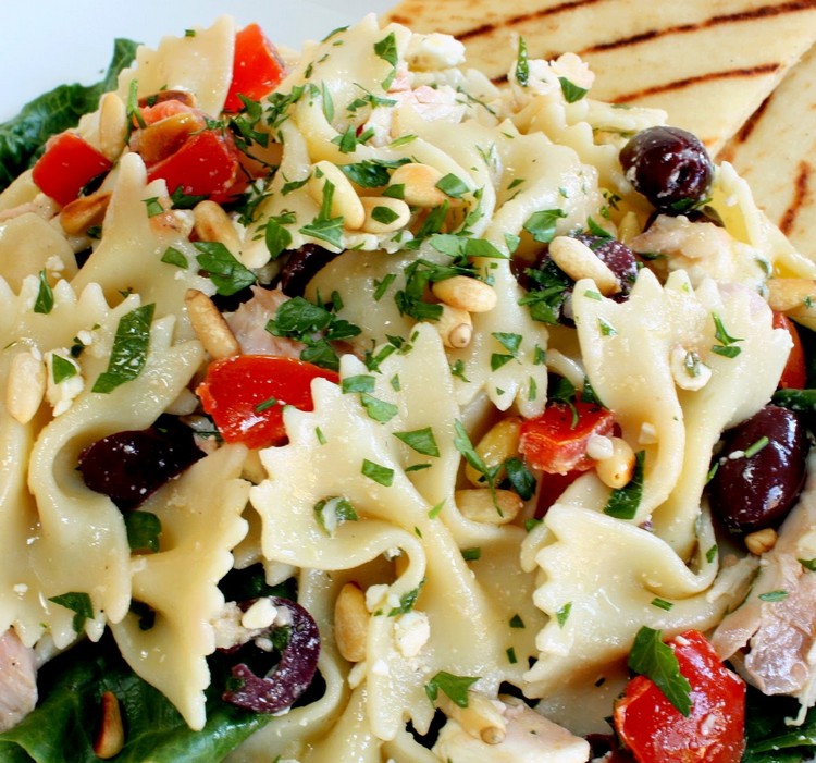 recette salade de pâtes composée à la grecque