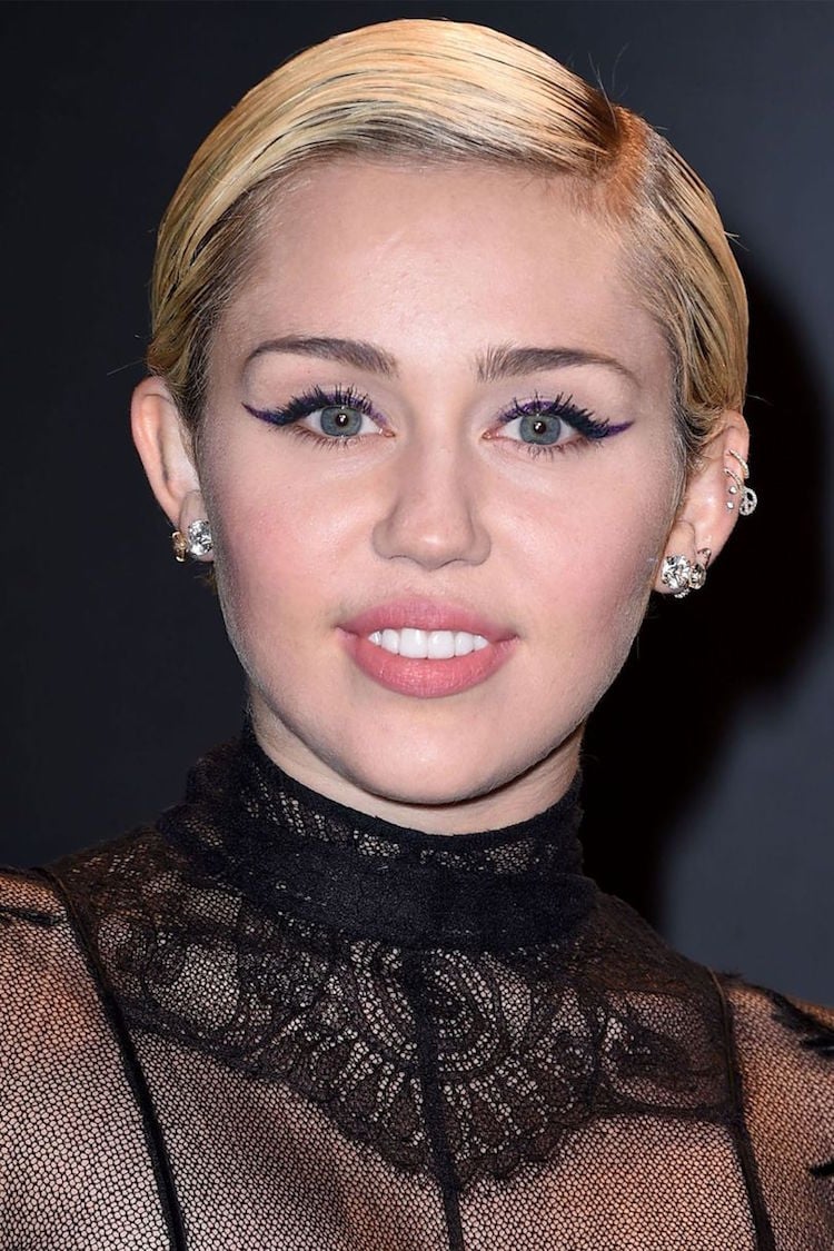 trait eye liner extreme Miley Cyrus