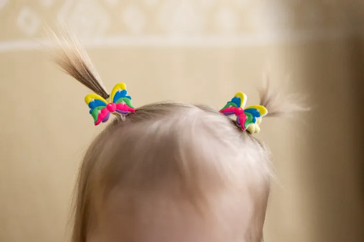 Coiffure-pour-petite-fille-aux-cheveux-courts-et-fins