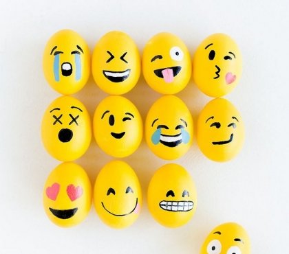 Smiley Pâques idée décoration œufs emojis