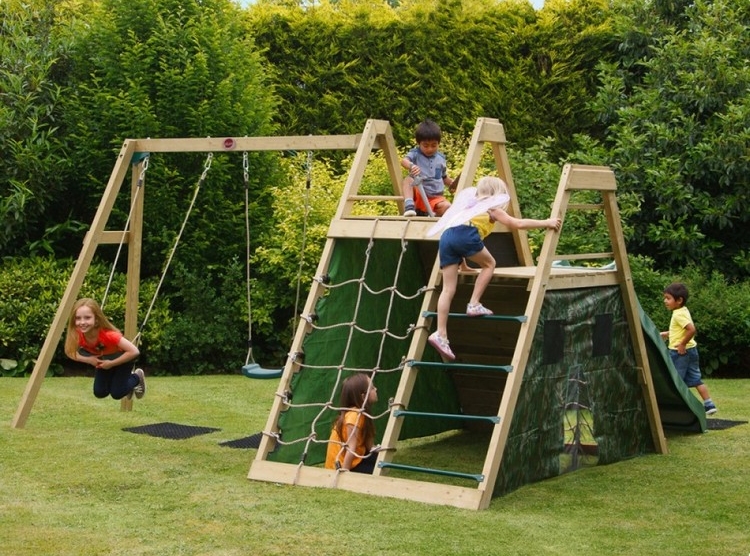 aire de jeux pour jardin mur escalade enfants