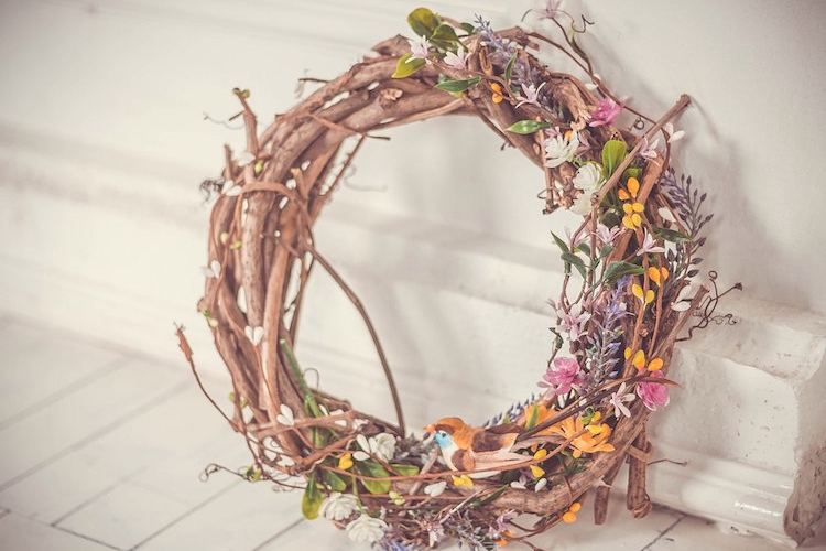 Découvrez comment faire une couronne de Pâques pour décorer votre espace