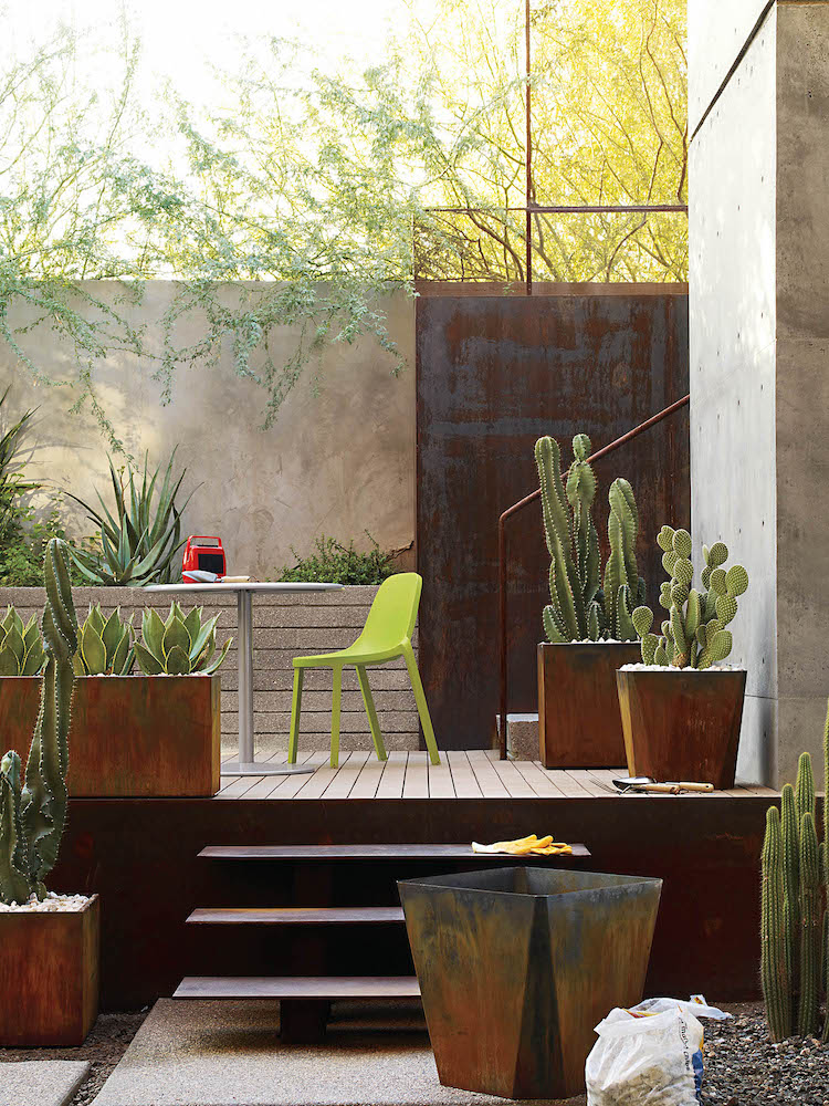 deco terrasse acier corten jardinieres cactus