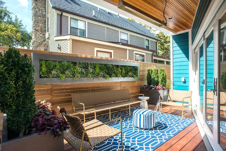 deco terrasse moderne tapis exterieur salon de jardin resine tressee