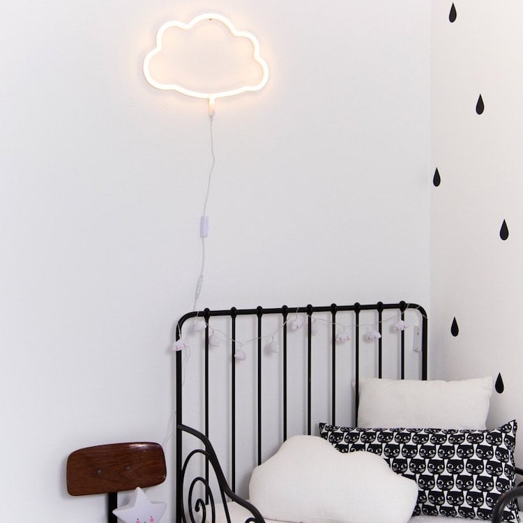 decoration murale nuage lumineux applique murale chambre enfant deco noir blanc