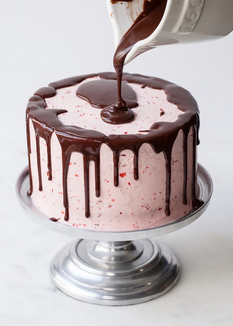 drip cake comment réaliser gâteau coulant débordant chocolat noir